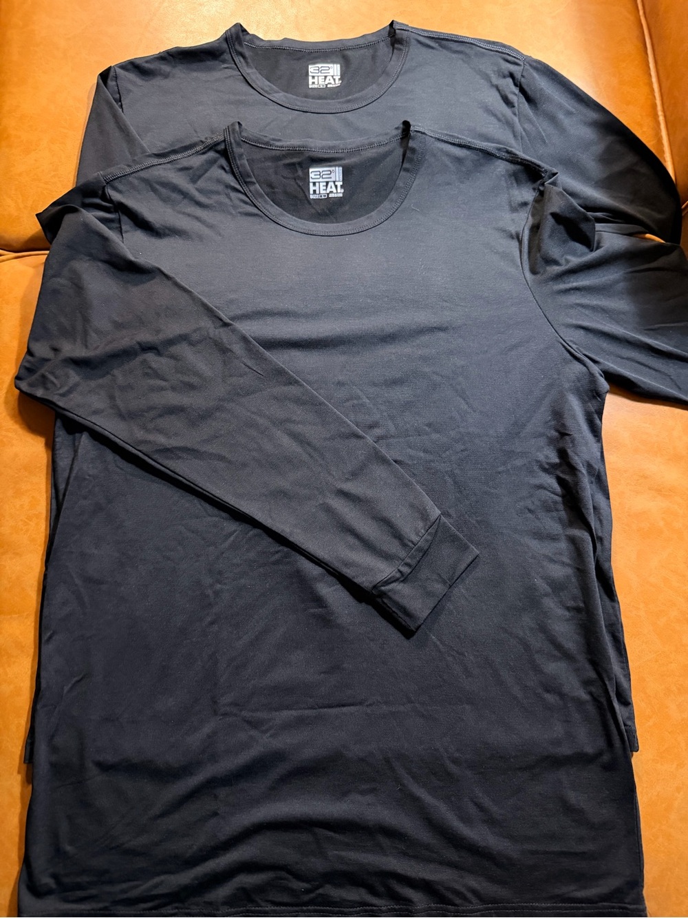 NWOT Men’s Heat 32° Performance Long-Sleeve Crew Shirts - Black 2
